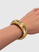 Large Wave Bangle – Gold
